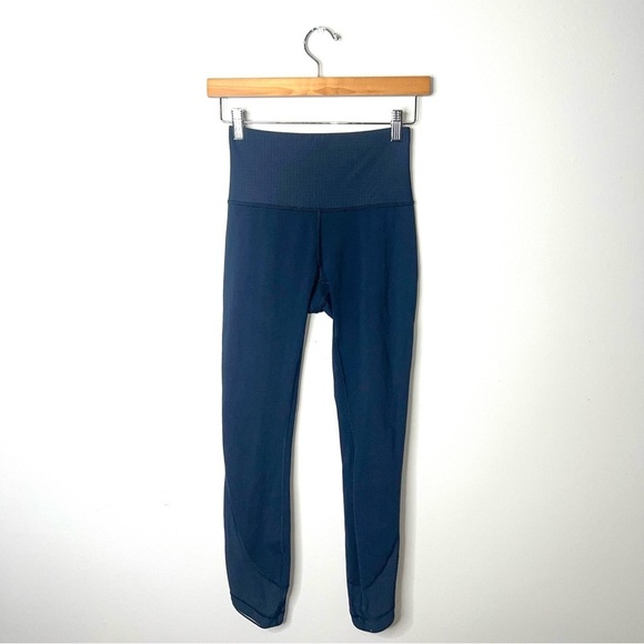 Lululemon Navy Blue Dot Mesh Scalloped Hem Leggings - Picture 1 of 7